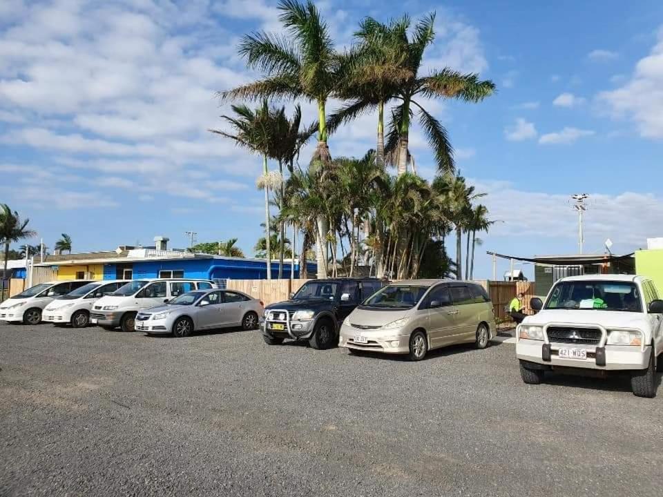 Palm Tree Backpackers Hostel Bundaberg Luaran gambar