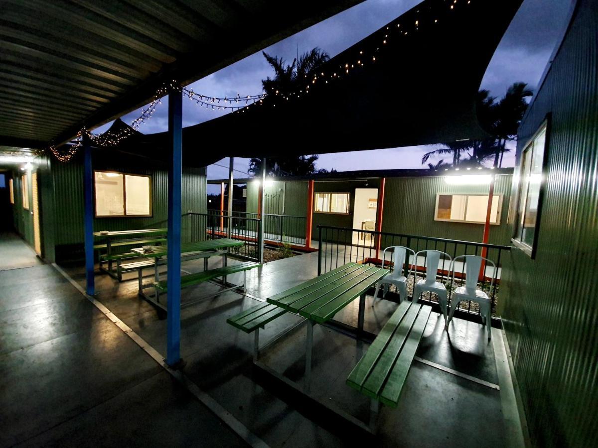 Palm Tree Backpackers Hostel Bundaberg Luaran gambar