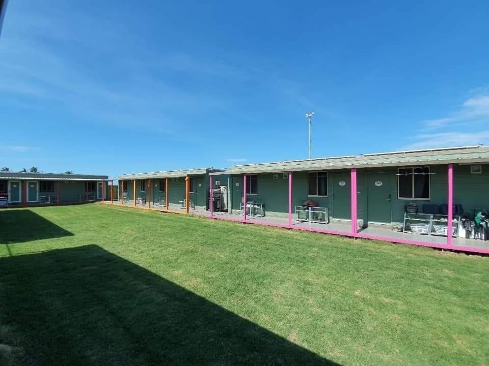 Palm Tree Backpackers Hostel Bundaberg Luaran gambar